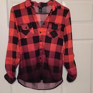 Rue21 Checkered button down Pink/Black with pocket